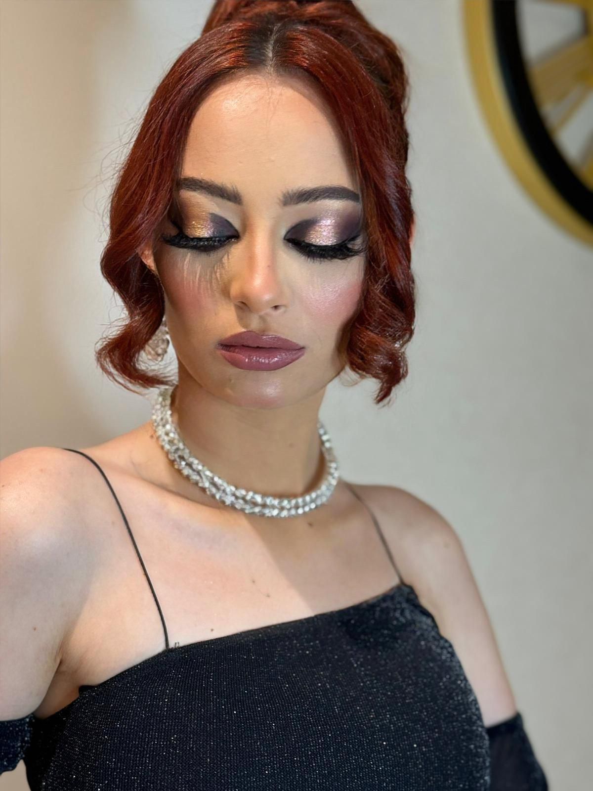 MAKEUP EXPERT SOLY 1