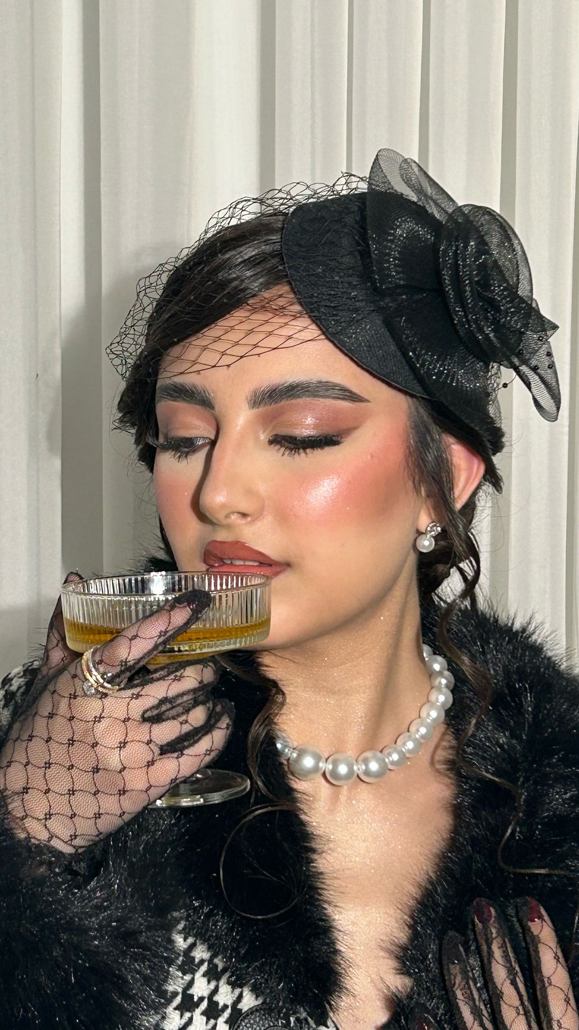 MAKEUP EXPERT MANAR