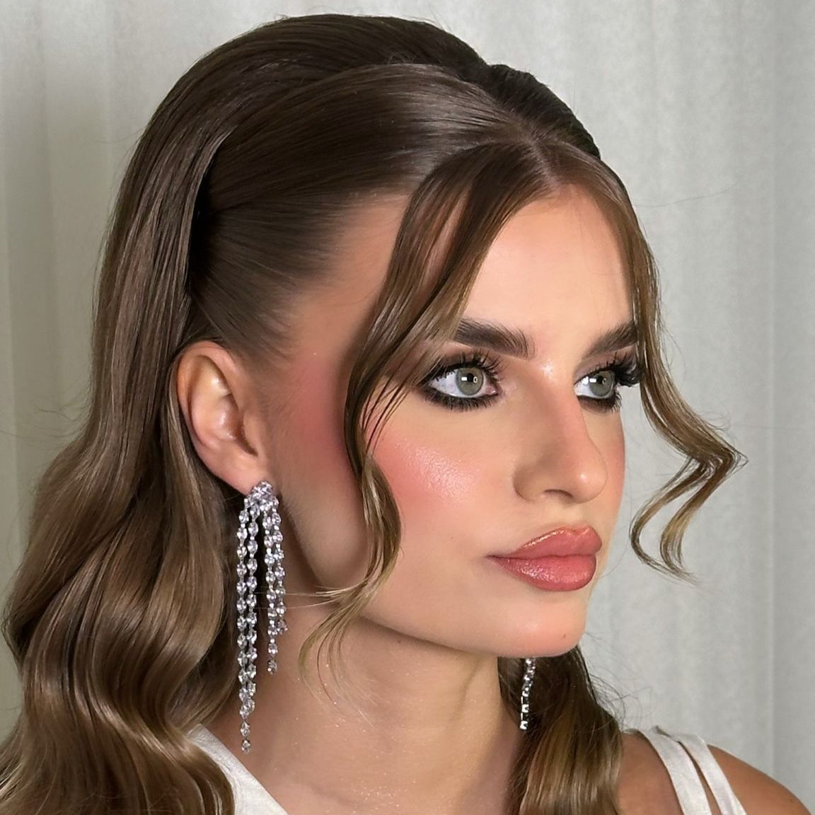 MAKEUP EXPERT MANAR