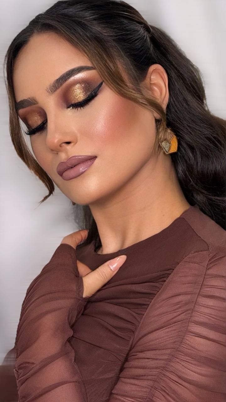 MAKEUP EXPERT SOLY 2